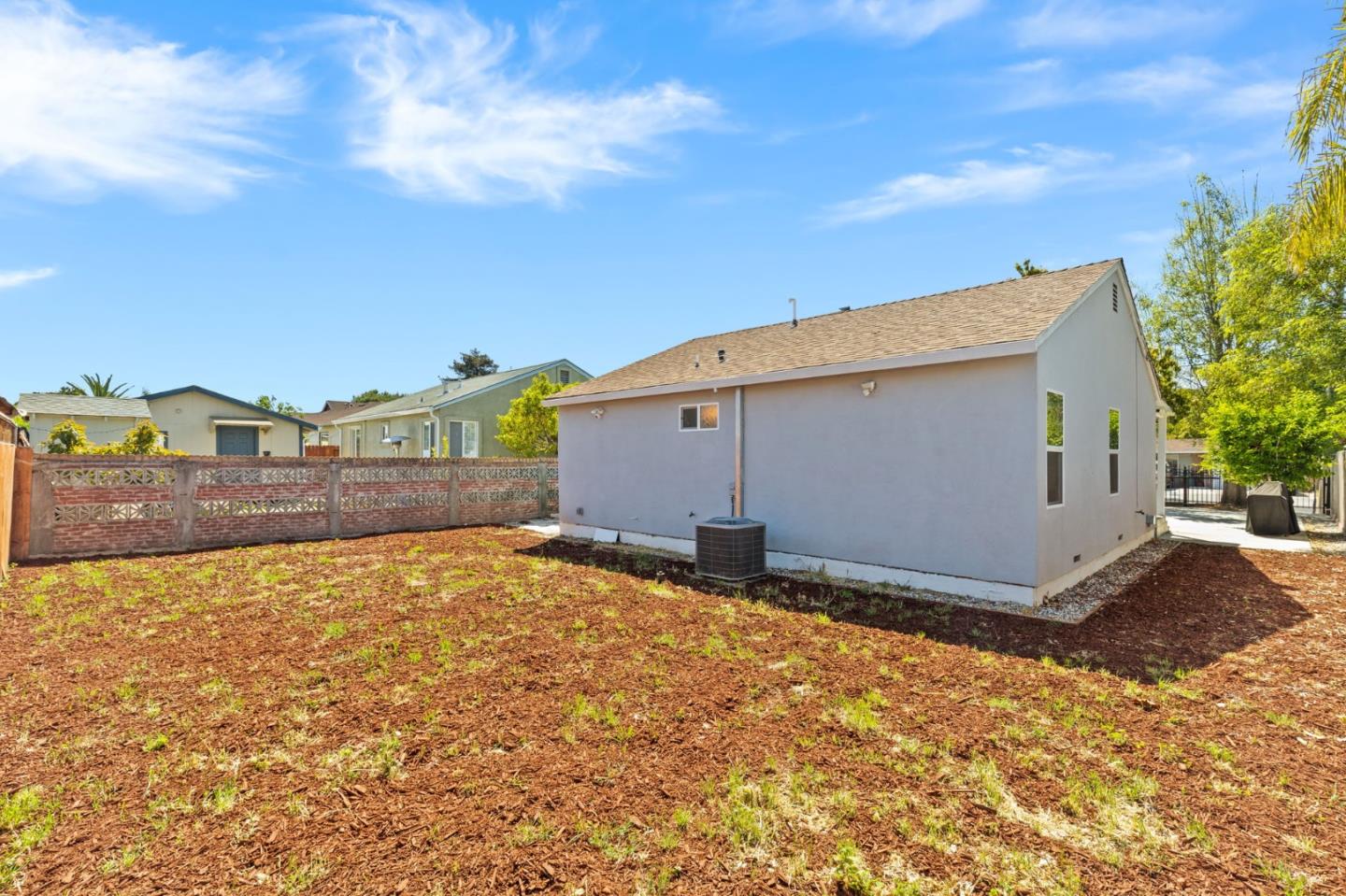 Detail Gallery Image 27 of 28 For 2256 Poplar Ave, East Palo Alto,  CA 94303 - 3 Beds | 2 Baths