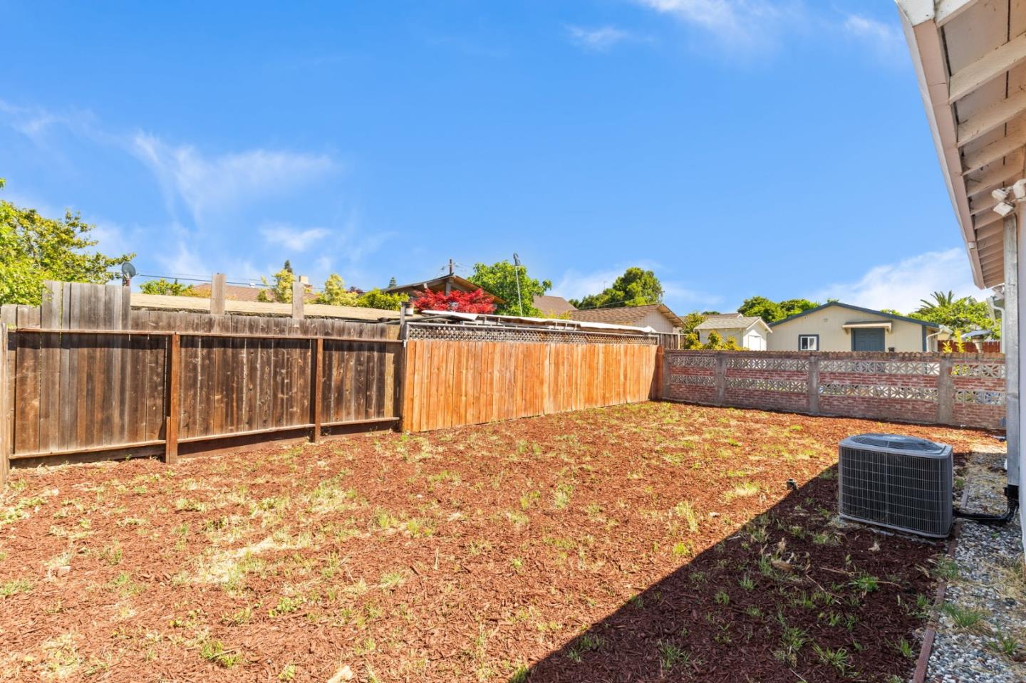 Detail Gallery Image 28 of 28 For 2256 Poplar Ave, East Palo Alto,  CA 94303 - 3 Beds | 2 Baths