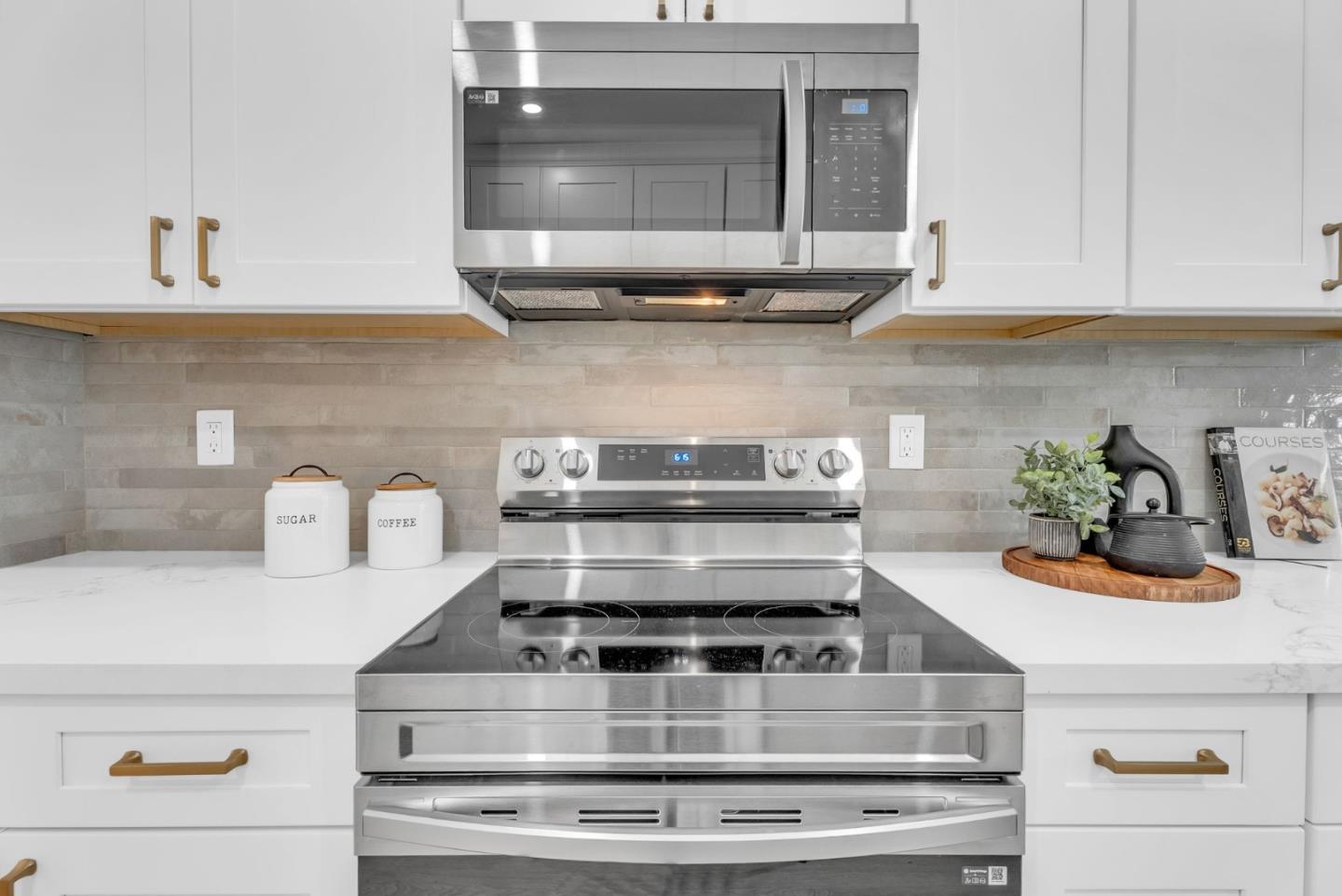 Detail Gallery Image 11 of 39 For 5231 Cribari Ln, San Jose,  CA 95135 - 2 Beds | 2 Baths