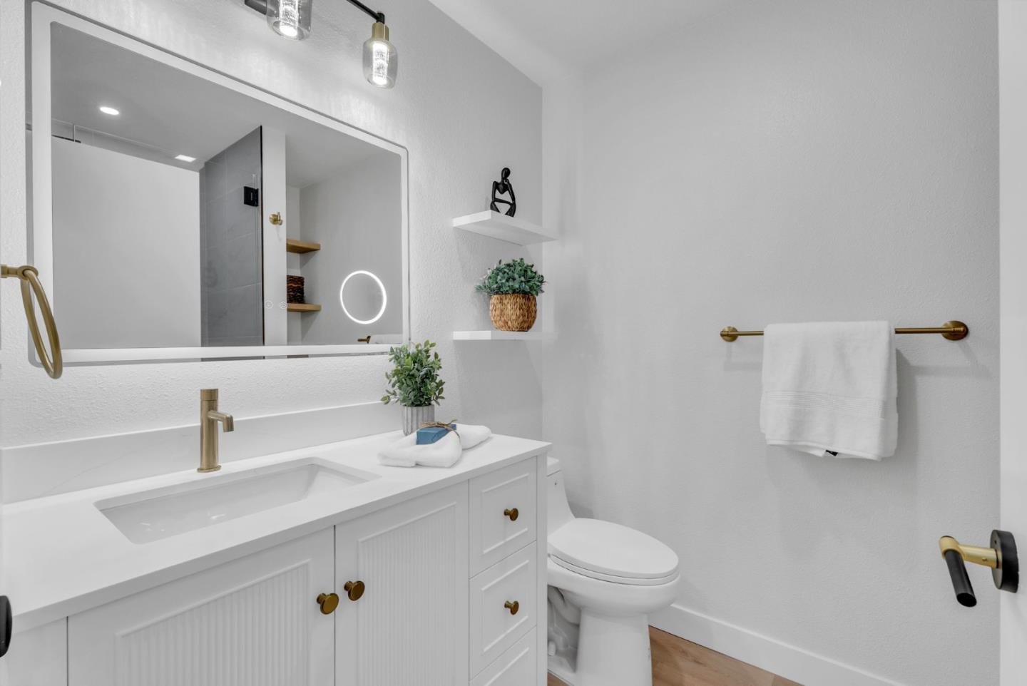 Detail Gallery Image 23 of 39 For 5231 Cribari Ln, San Jose,  CA 95135 - 2 Beds | 2 Baths