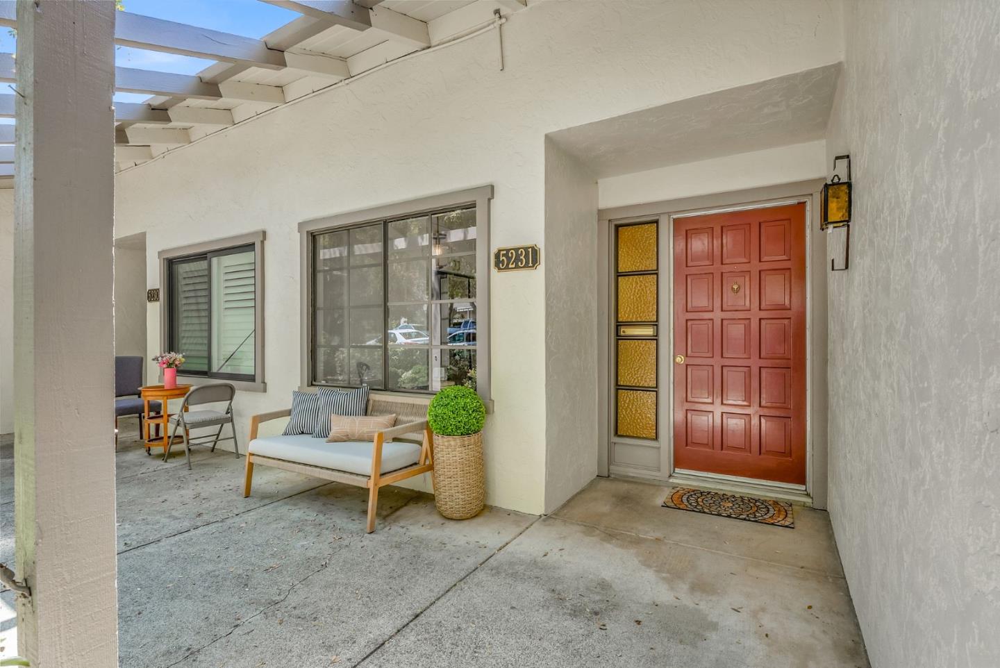 Detail Gallery Image 3 of 39 For 5231 Cribari Ln, San Jose,  CA 95135 - 2 Beds | 2 Baths