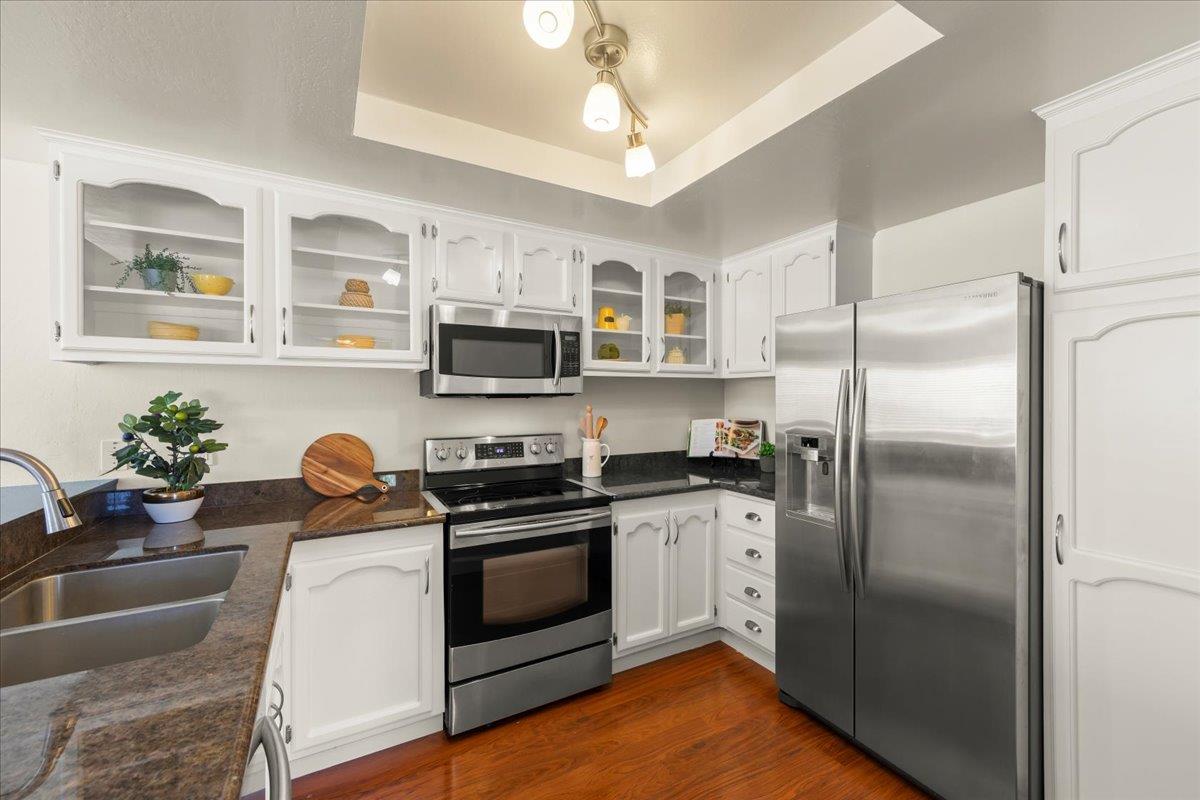 Detail Gallery Image 10 of 26 For 1325 Merrivale West Sq, San Jose,  CA 95117 - 2 Beds | 1 Baths
