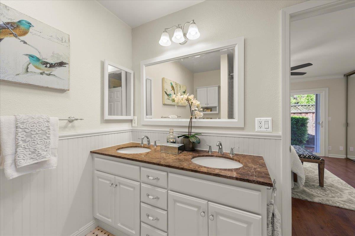 Detail Gallery Image 16 of 26 For 1325 Merrivale West Sq, San Jose,  CA 95117 - 2 Beds | 1 Baths