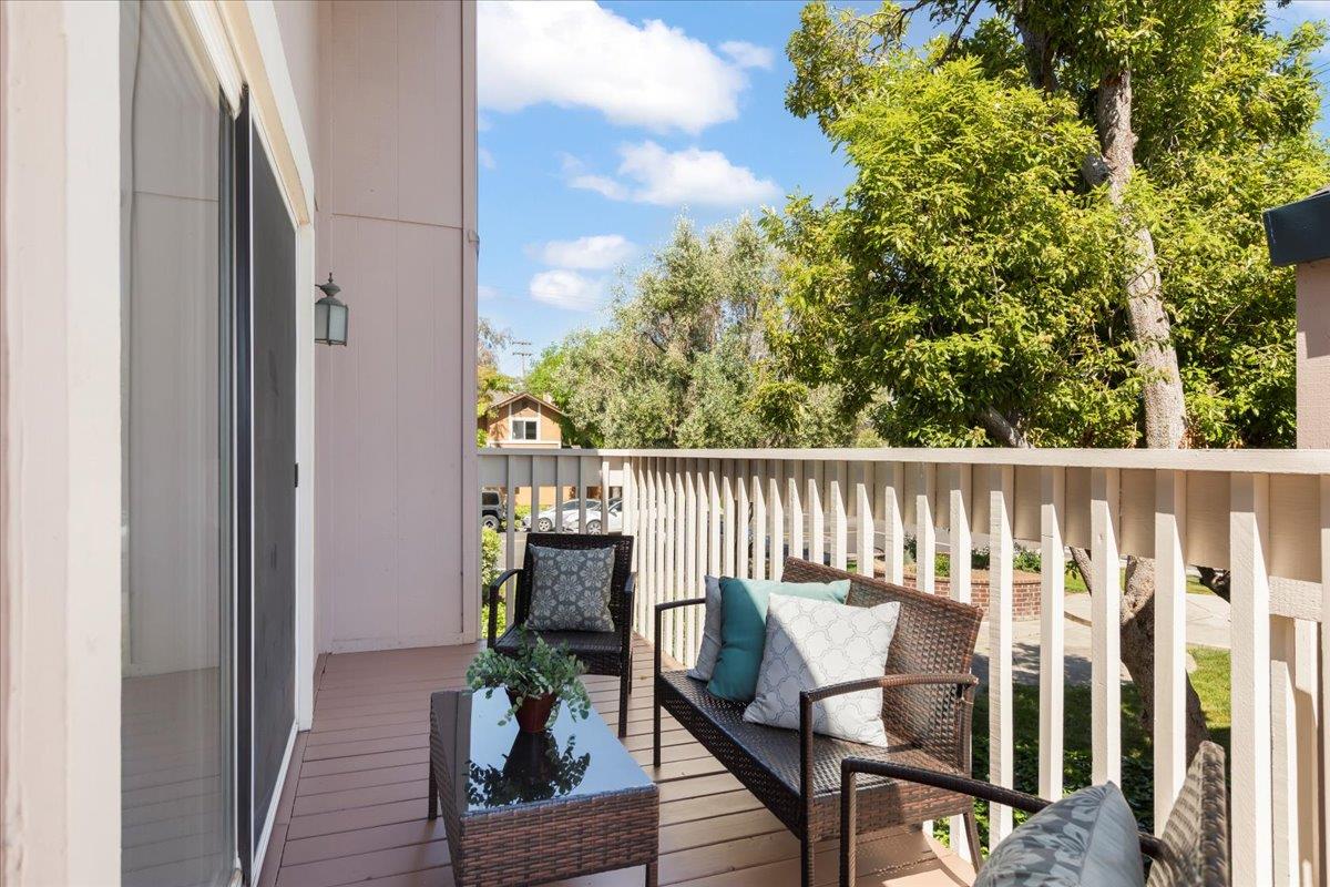 Detail Gallery Image 19 of 26 For 1325 Merrivale West Sq, San Jose,  CA 95117 - 2 Beds | 1 Baths