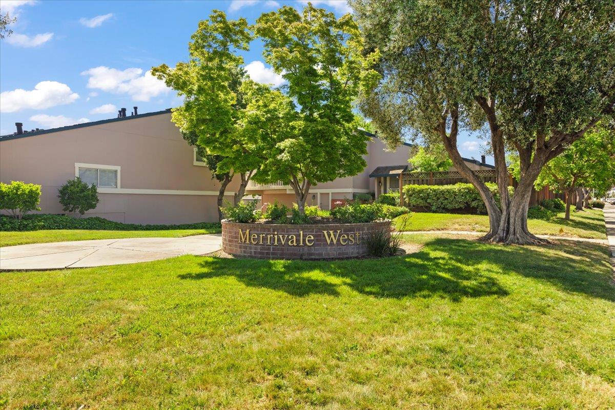 Detail Gallery Image 22 of 26 For 1325 Merrivale West Sq, San Jose,  CA 95117 - 2 Beds | 1 Baths