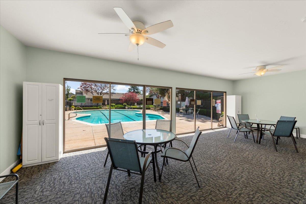 Detail Gallery Image 23 of 26 For 1325 Merrivale West Sq, San Jose,  CA 95117 - 2 Beds | 1 Baths