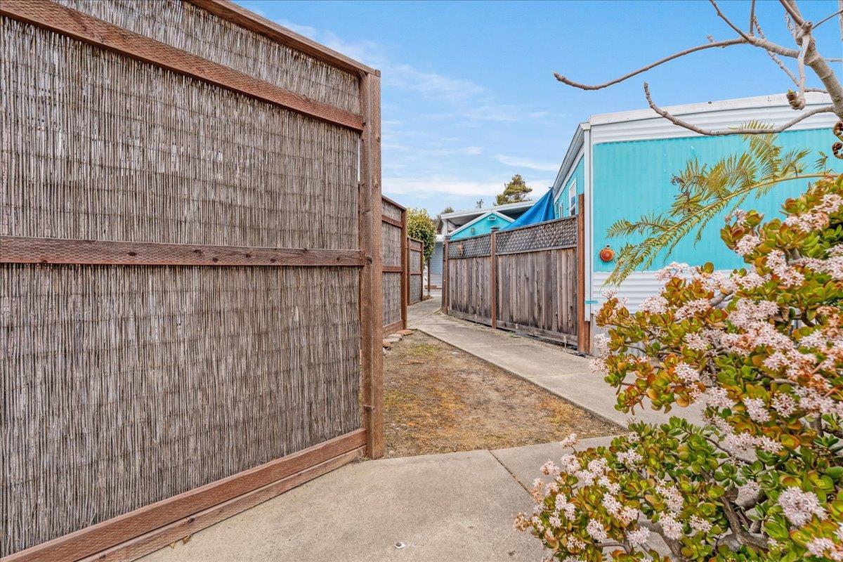 Detail Gallery Image 19 of 22 For 750 47th Ave #56,  Capitola,  CA 95010 - 1 Beds | 1 Baths