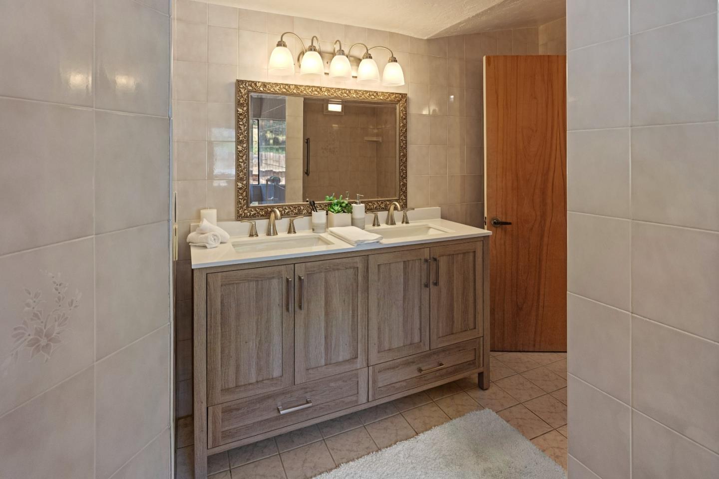 Detail Gallery Image 12 of 29 For 59 La Rancheria, Carmel Valley,  CA 93924 - 4 Beds | 3 Baths
