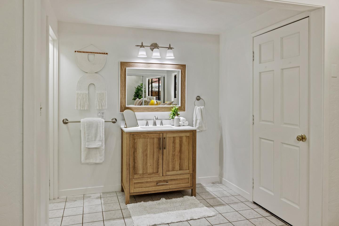 Detail Gallery Image 15 of 29 For 59 La Rancheria, Carmel Valley,  CA 93924 - 4 Beds | 3 Baths