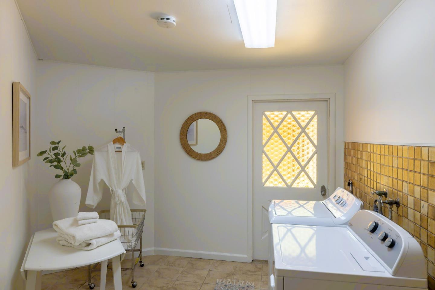 Detail Gallery Image 19 of 29 For 59 La Rancheria, Carmel Valley,  CA 93924 - 4 Beds | 3 Baths