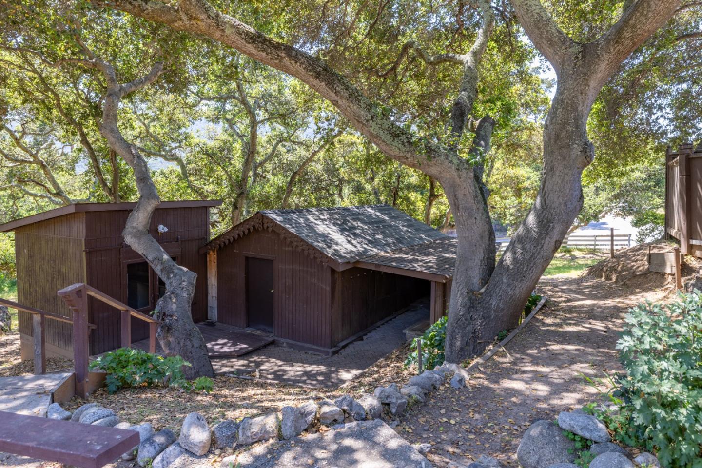 Detail Gallery Image 20 of 29 For 59 La Rancheria, Carmel Valley,  CA 93924 - 4 Beds | 3 Baths