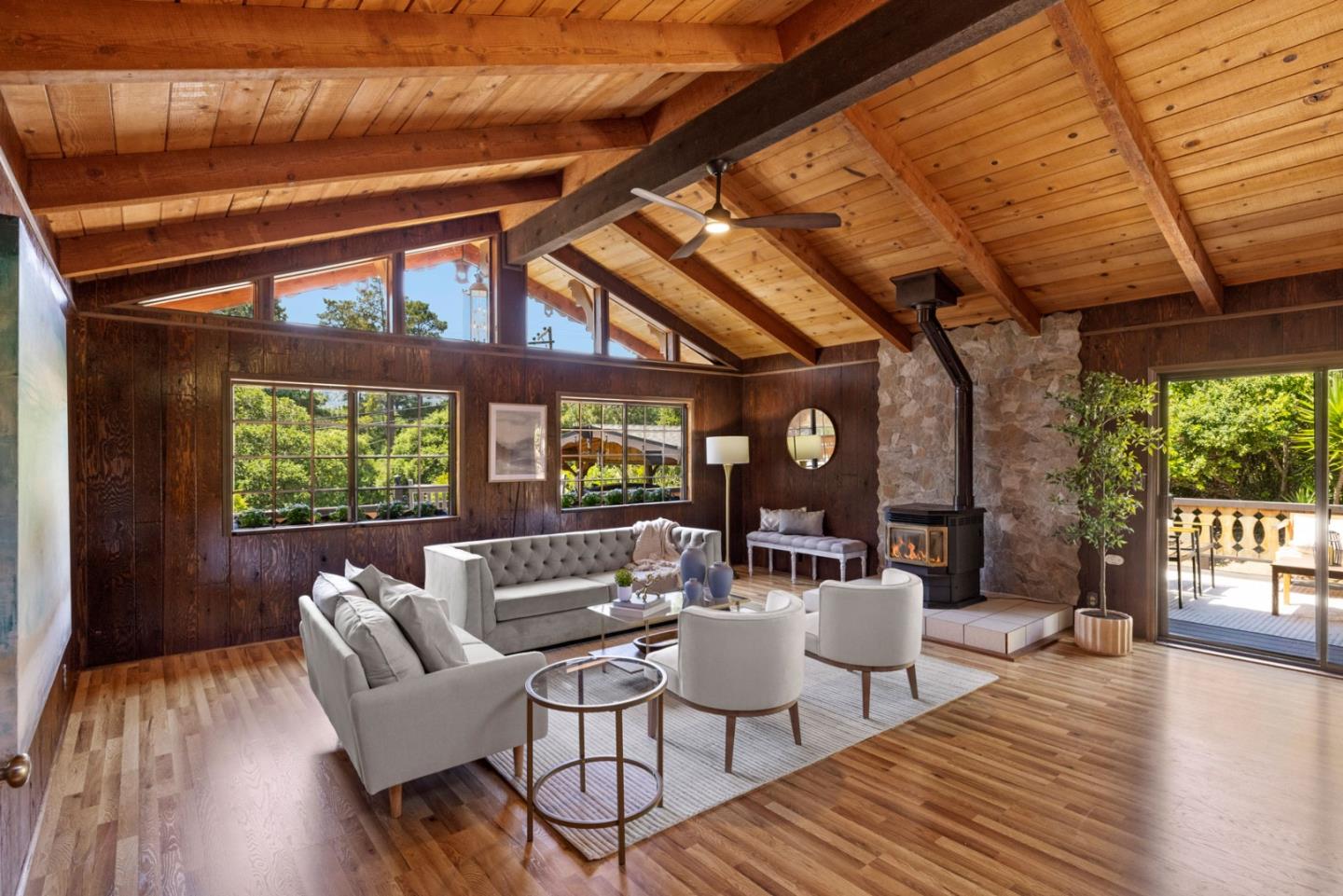 Detail Gallery Image 3 of 29 For 59 La Rancheria, Carmel Valley,  CA 93924 - 4 Beds | 3 Baths