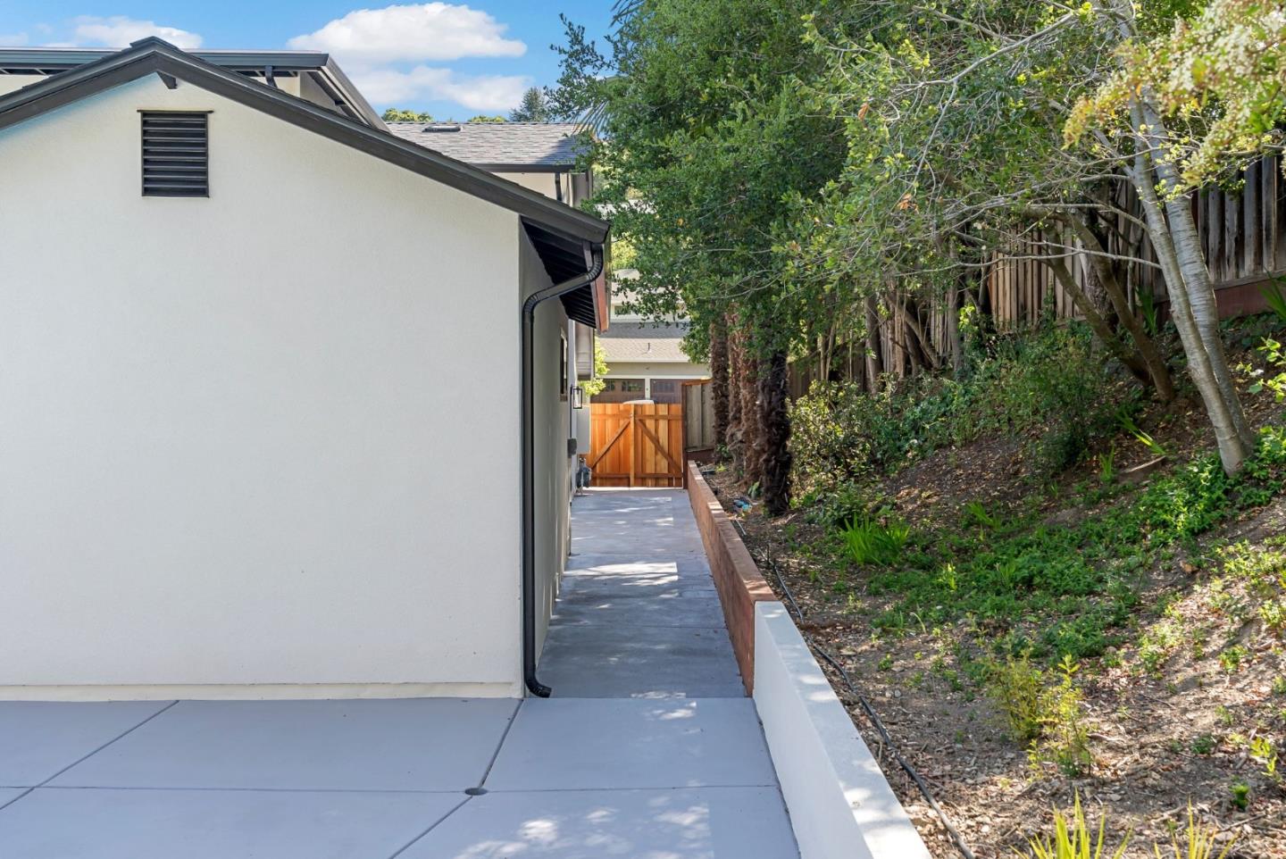 Detail Gallery Image 59 of 81 For 1556 Cherrywood Dr, San Mateo,  CA 94403 - 4 Beds | 3 Baths