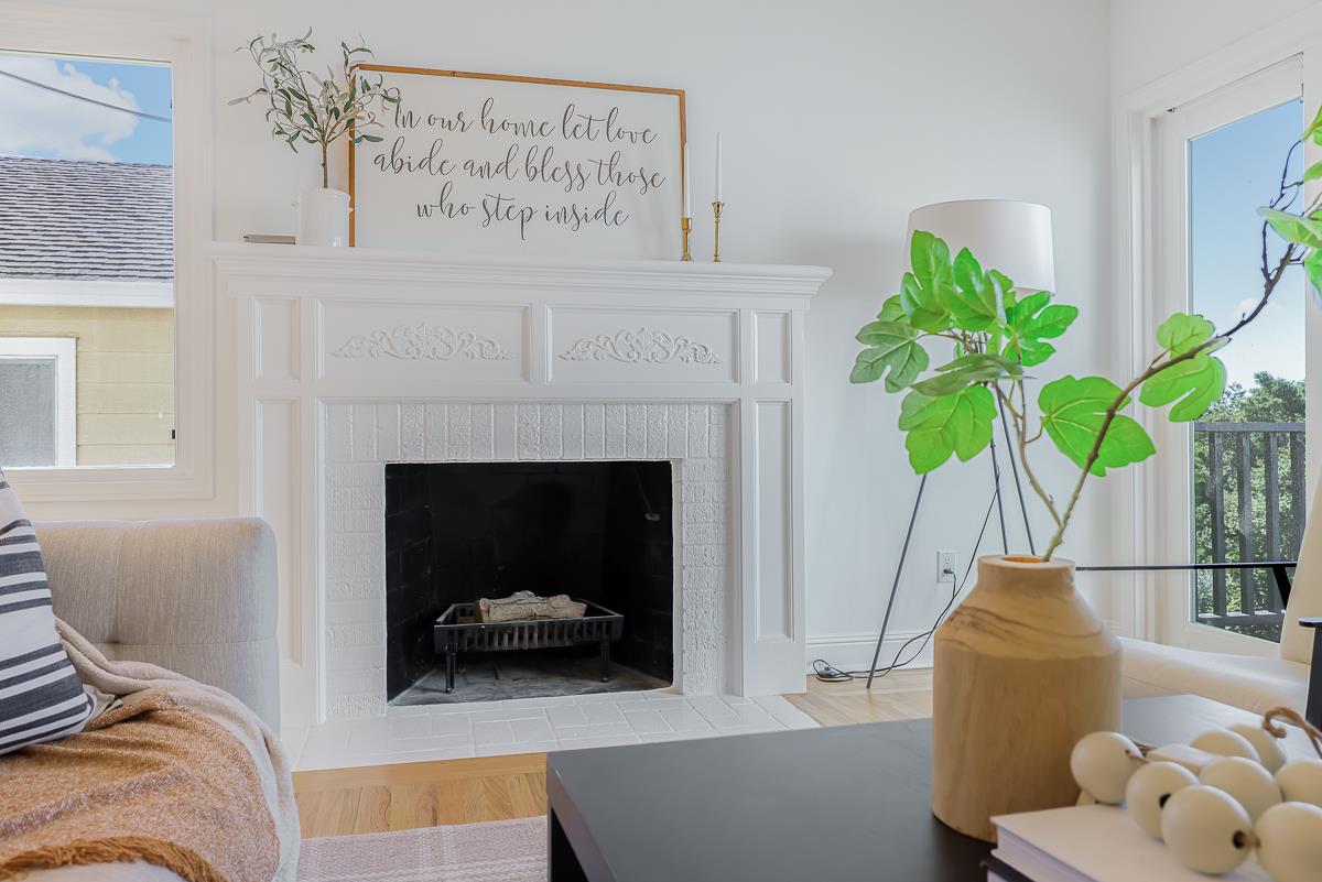 Detail Gallery Image 2 of 41 For 4715 Davenport Ave, Oakland,  CA 94619 - 3 Beds | 2 Baths