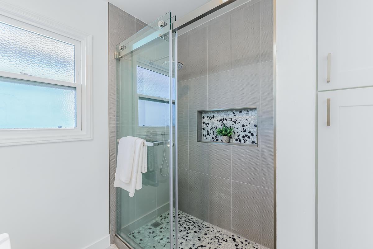 Detail Gallery Image 22 of 41 For 4715 Davenport Ave, Oakland,  CA 94619 - 3 Beds | 2 Baths