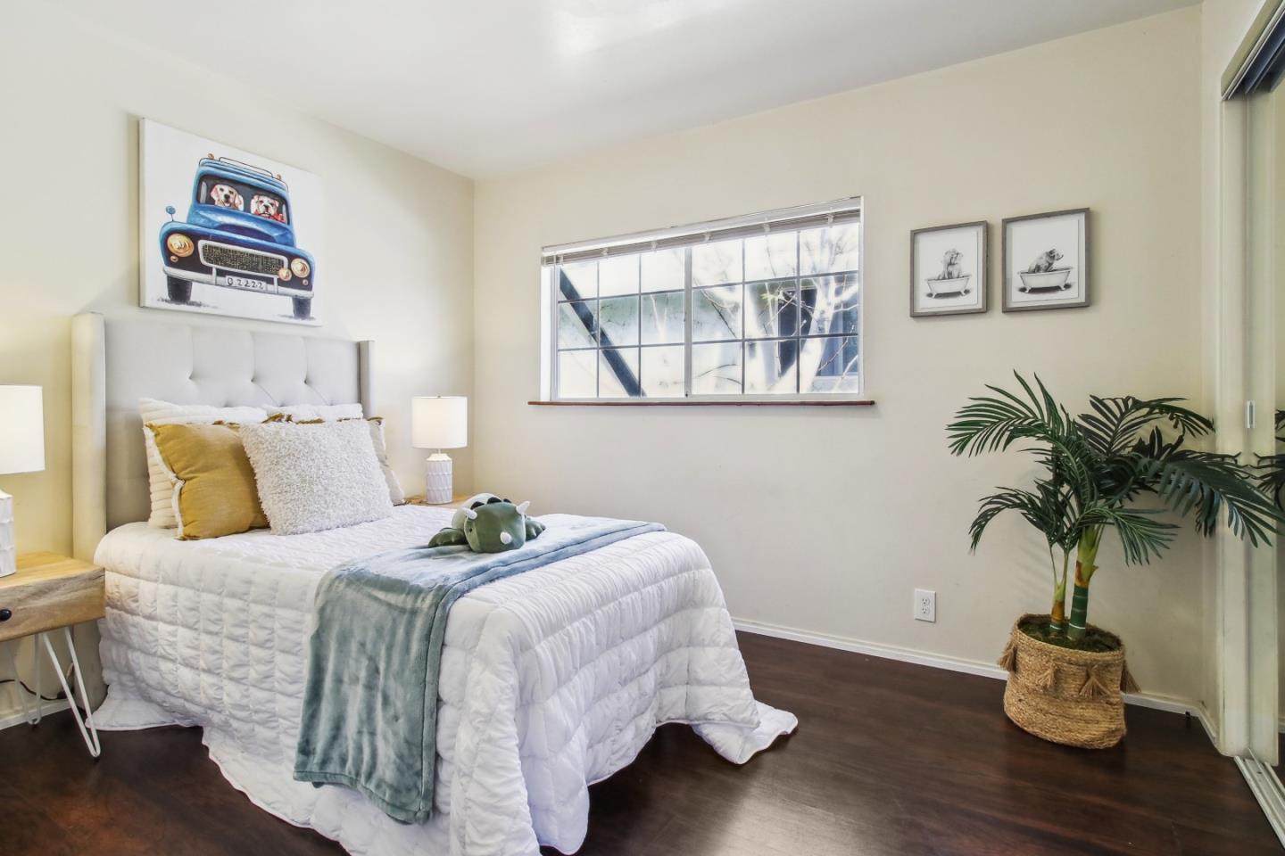 Detail Gallery Image 10 of 16 For 2219 Terra Villa St, East Palo Alto,  CA 94303 - 3 Beds | 1/1 Baths