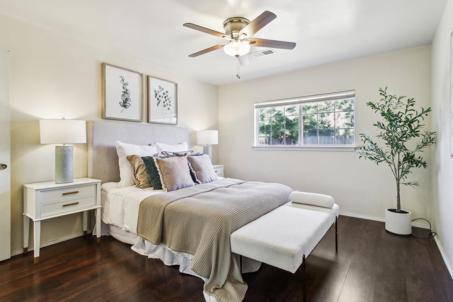 Detail Gallery Image 7 of 16 For 2219 Terra Villa St, East Palo Alto,  CA 94303 - 3 Beds | 1/1 Baths