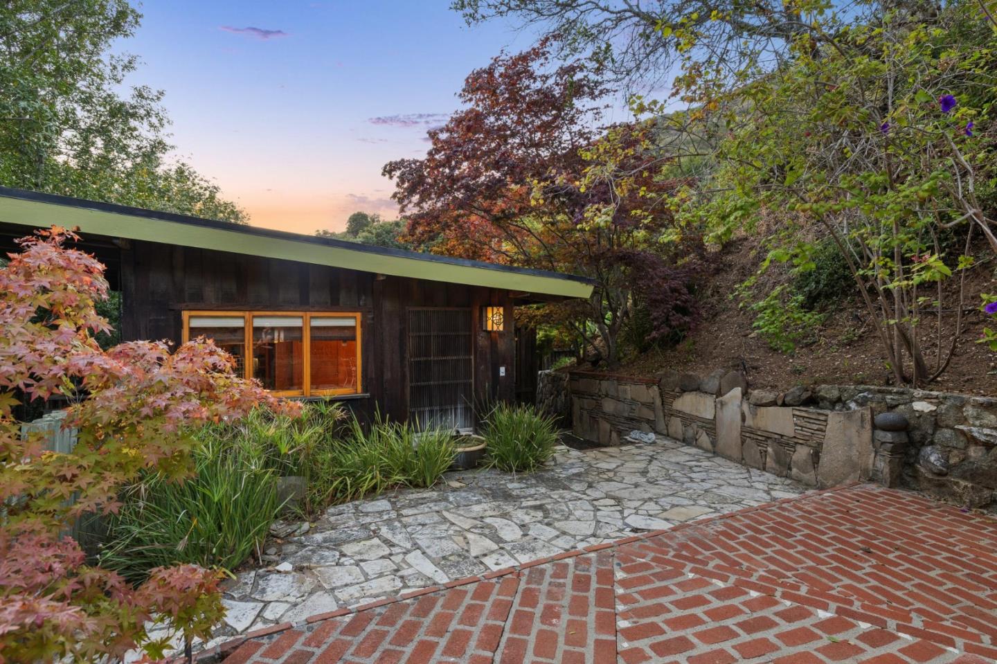 Detail Gallery Image 3 of 67 For 10026 Sycamore Canyon Rd, Big Sur,  CA 93920 - 2 Beds | 2 Baths