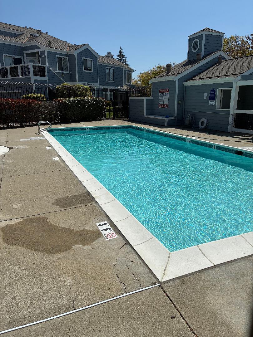 Detail Gallery Image 12 of 12 For 25495 Southwick Dr #103,  Hayward,  CA 94544 - 2 Beds | 2/1 Baths