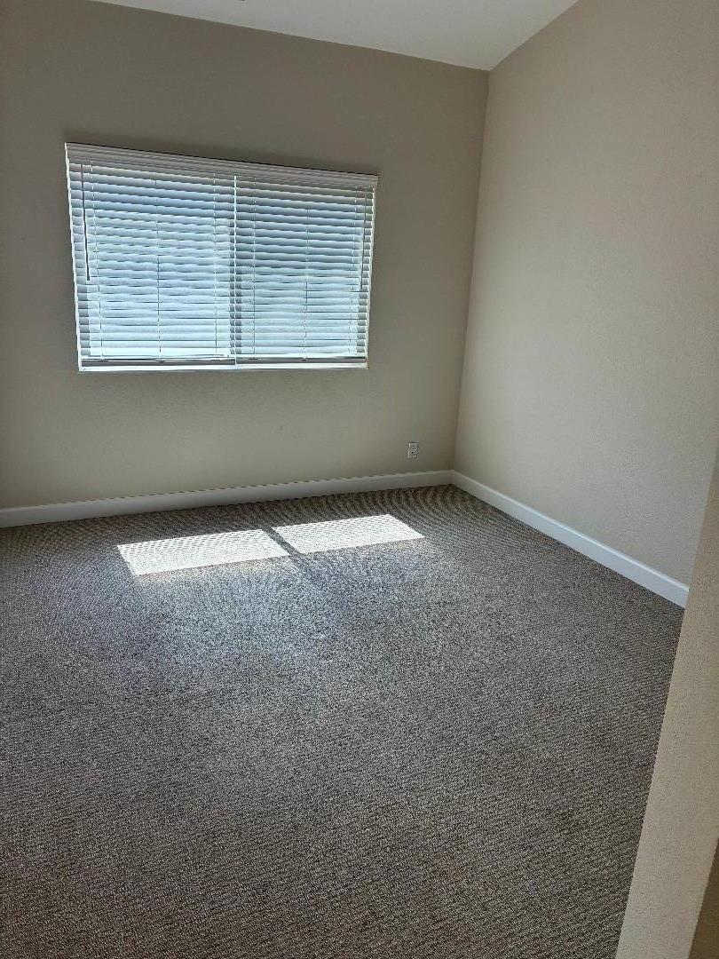 Detail Gallery Image 7 of 12 For 25495 Southwick Dr #103,  Hayward,  CA 94544 - 2 Beds | 2/1 Baths