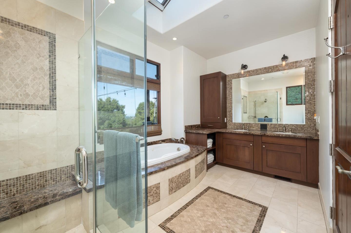 Detail Gallery Image 11 of 32 For 1036 Los Trancos Rd, Portola Valley,  CA 94028 - 3 Beds | 3 Baths