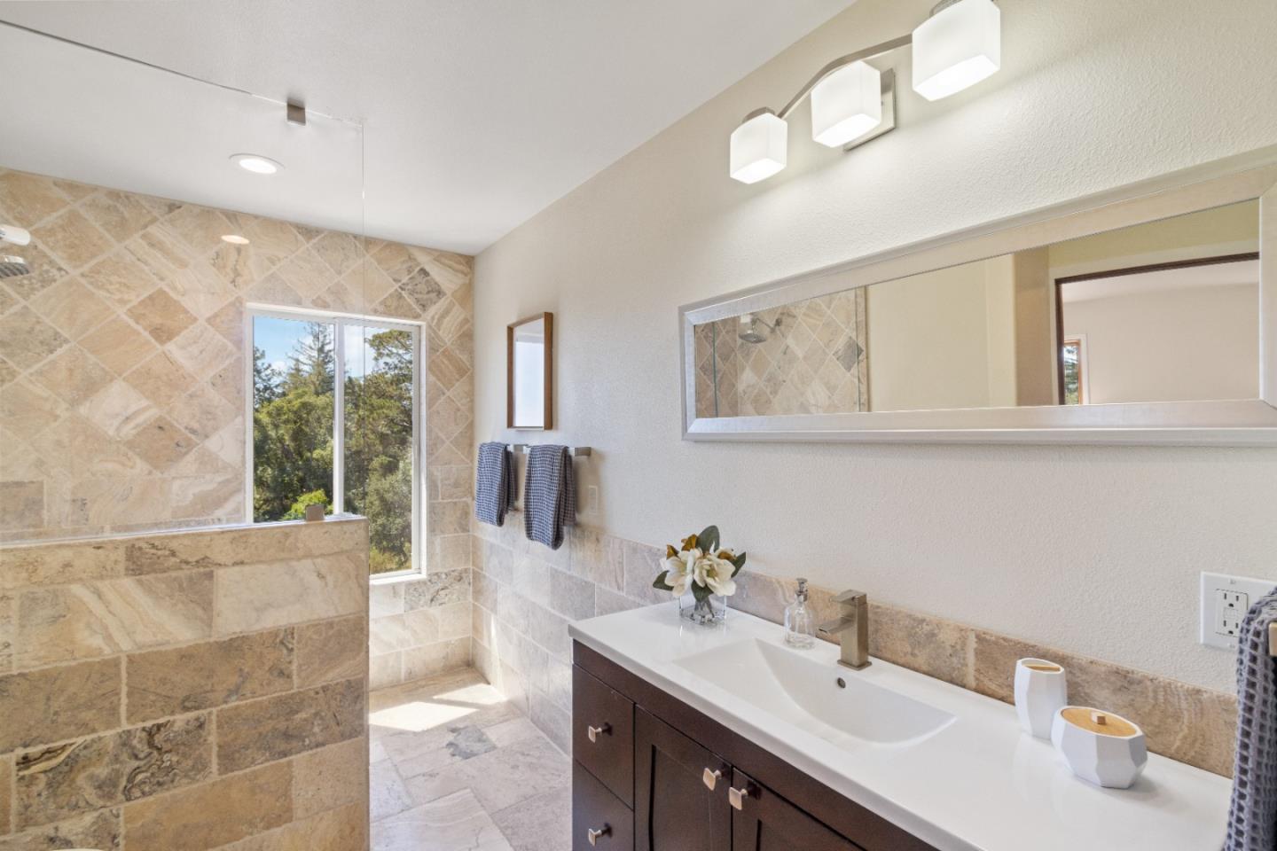 Detail Gallery Image 33 of 63 For 10200 West Dr, Felton,  CA 95018 - 4 Beds | 4/1 Baths