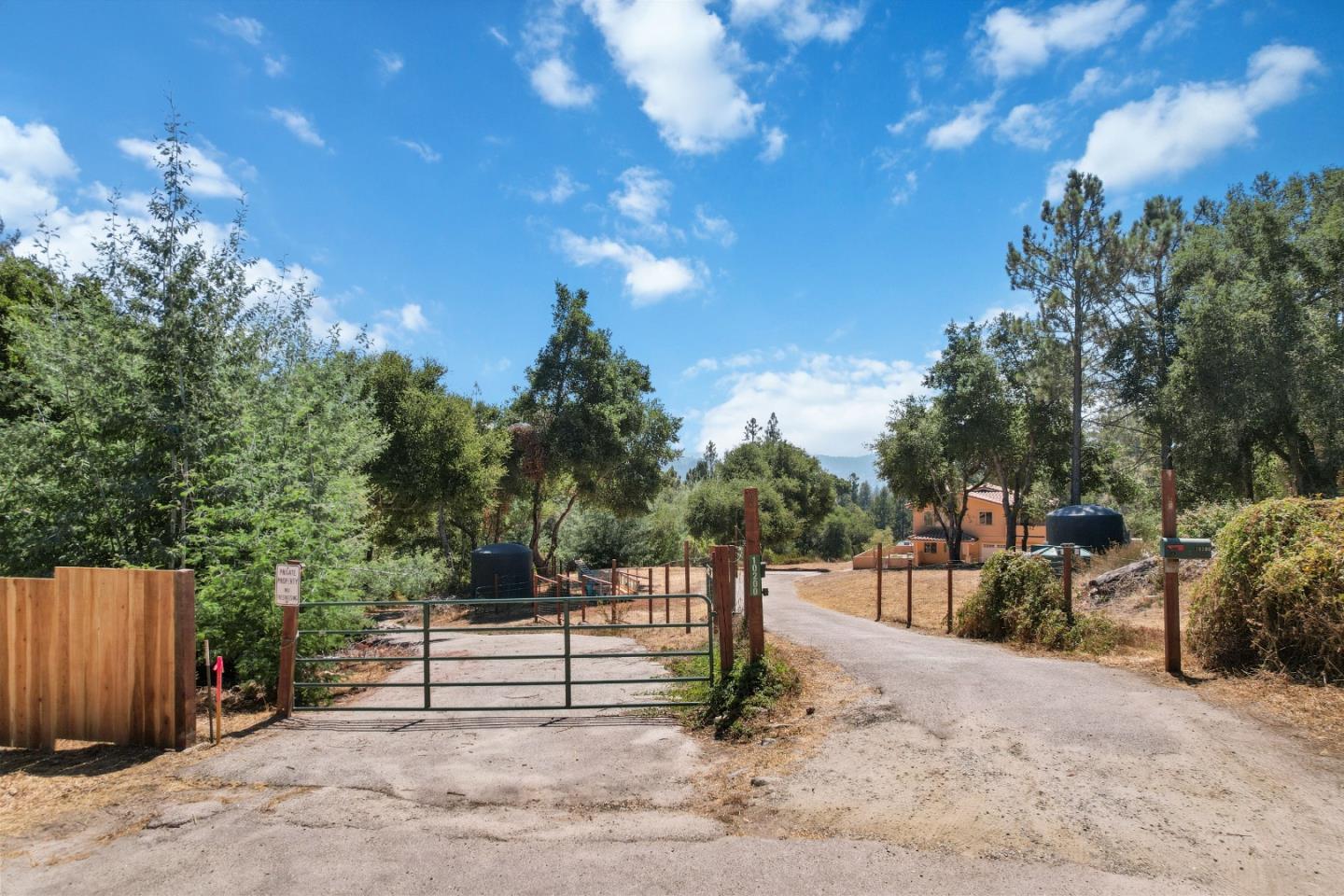 Detail Gallery Image 43 of 63 For 10200 West Dr, Felton,  CA 95018 - 4 Beds | 4/1 Baths