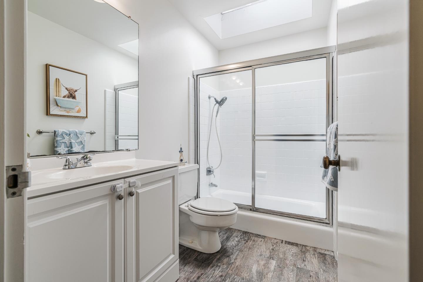 Detail Gallery Image 13 of 23 For 38 Crystal Springs Rd #4,  San Mateo,  CA 94402 - 2 Beds | 2 Baths