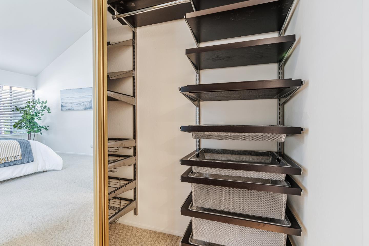 Detail Gallery Image 17 of 23 For 38 Crystal Springs Rd #4,  San Mateo,  CA 94402 - 2 Beds | 2 Baths