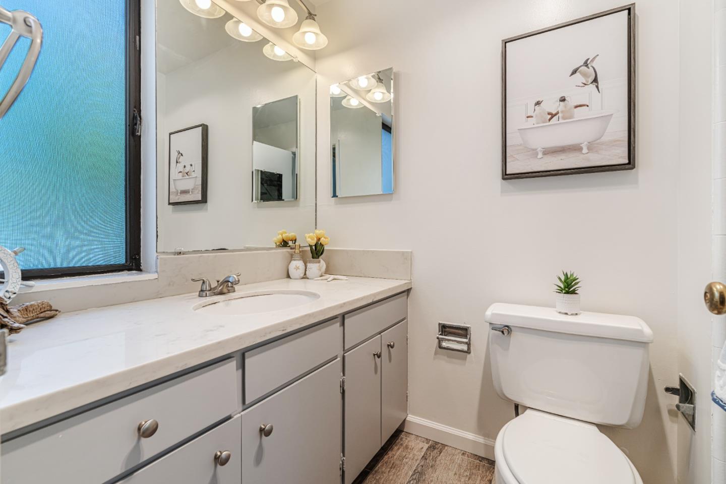 Detail Gallery Image 18 of 23 For 38 Crystal Springs Rd #4,  San Mateo,  CA 94402 - 2 Beds | 2 Baths