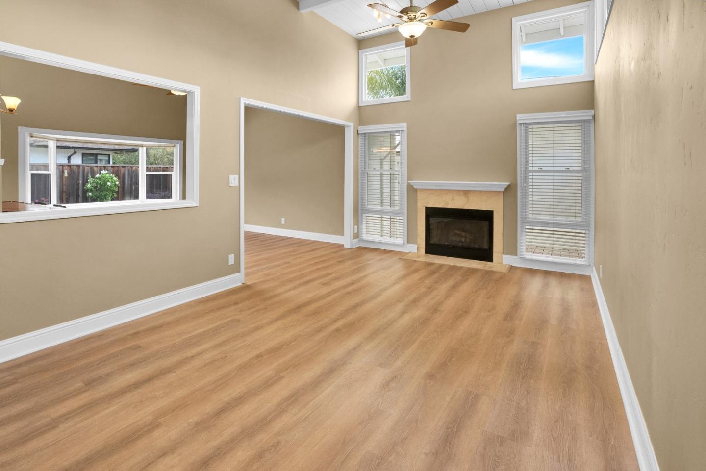 Detail Gallery Image 12 of 34 For 576 Sims Rd, Santa Cruz,  CA 95060 - 3 Beds | 2 Baths