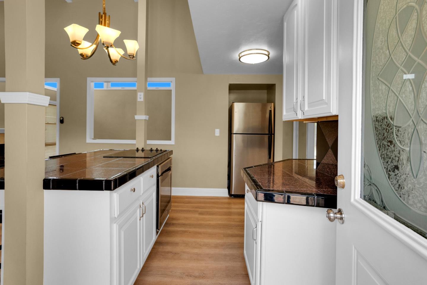 Detail Gallery Image 19 of 34 For 576 Sims Rd, Santa Cruz,  CA 95060 - 3 Beds | 2 Baths