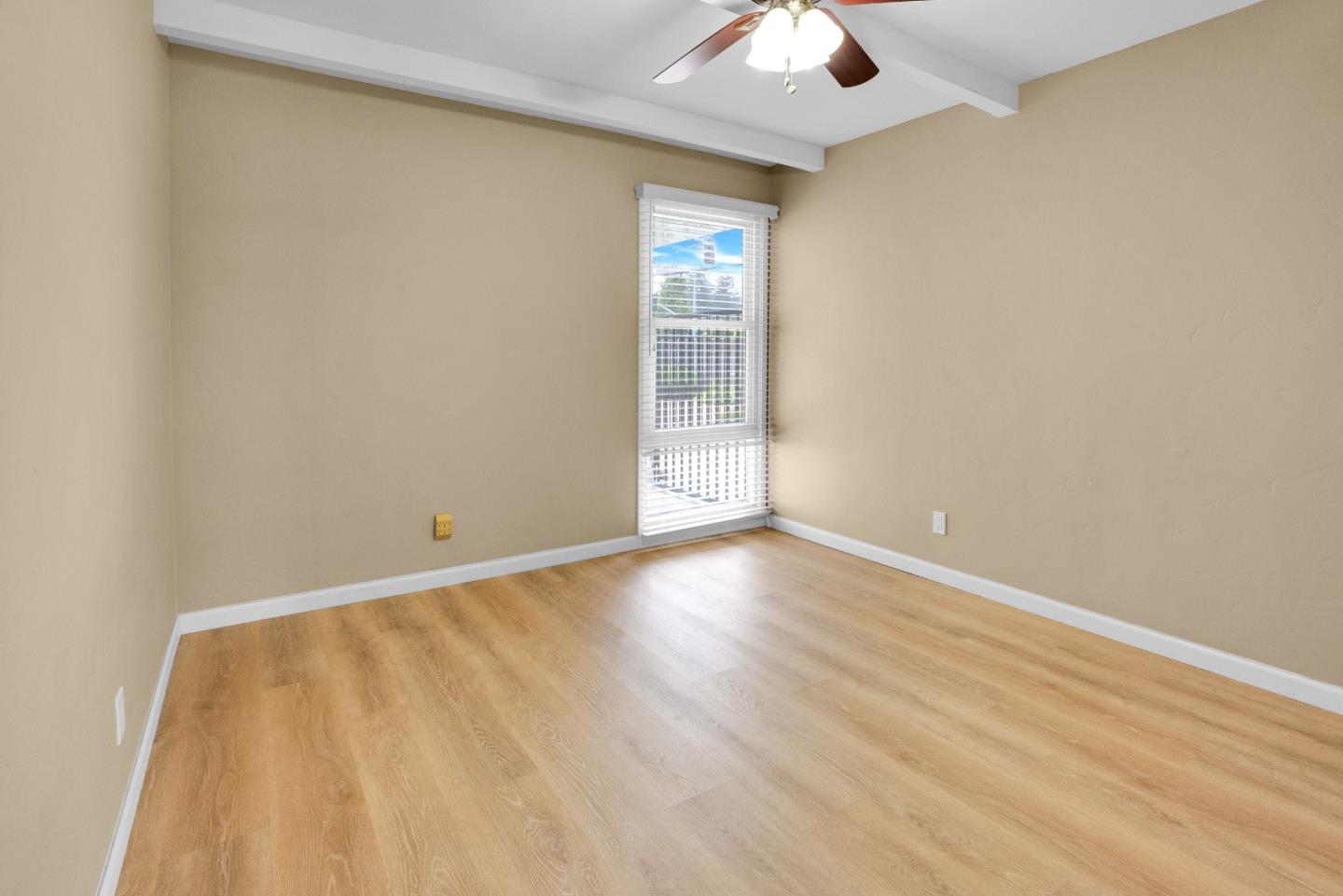 Detail Gallery Image 22 of 34 For 576 Sims Rd, Santa Cruz,  CA 95060 - 3 Beds | 2 Baths