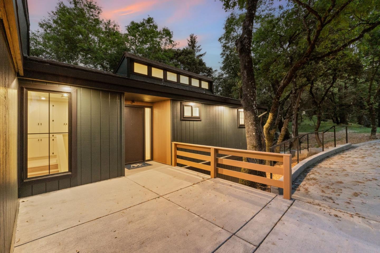 Detail Gallery Image 4 of 59 For 18319 Las Cumbres Rd, Los Gatos,  CA 95033 - 3 Beds | 2 Baths