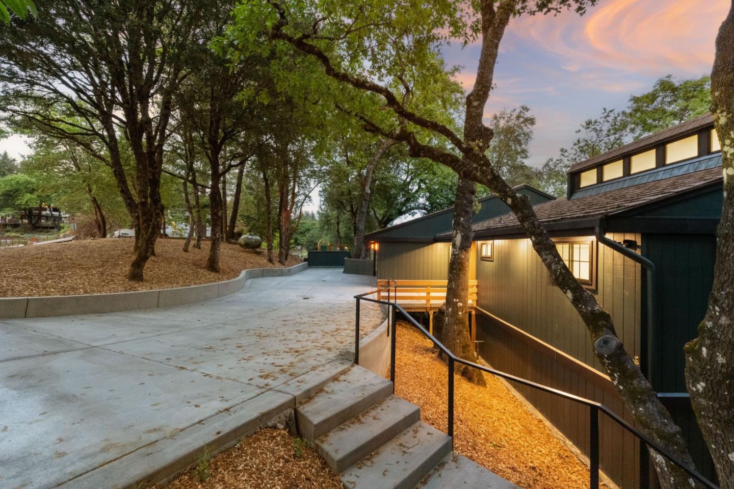 Detail Gallery Image 6 of 59 For 18319 Las Cumbres Rd, Los Gatos,  CA 95033 - 3 Beds | 2 Baths