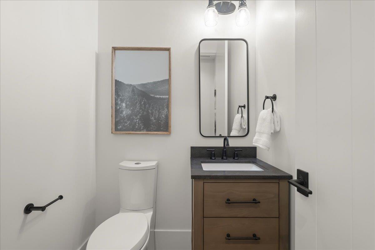 Detail Gallery Image 15 of 62 For 975 Louise Ave, San Jose,  CA 95125 - 5 Beds | 4/1 Baths