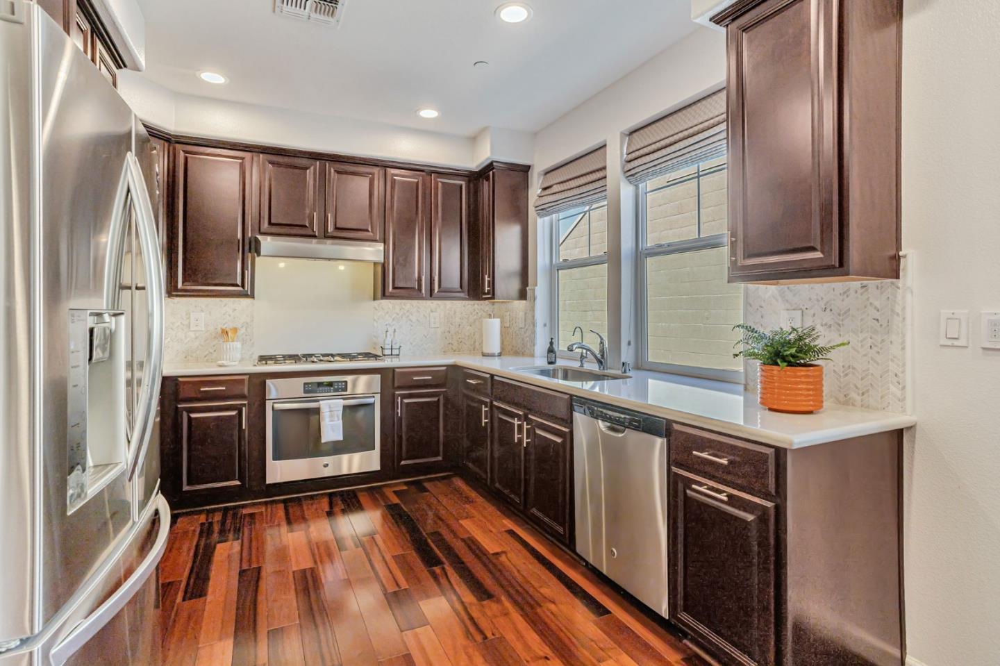 Detail Gallery Image 10 of 52 For 1656 Prime Pl #1,  San Jose,  CA 95124 - 4 Beds | 4 Baths