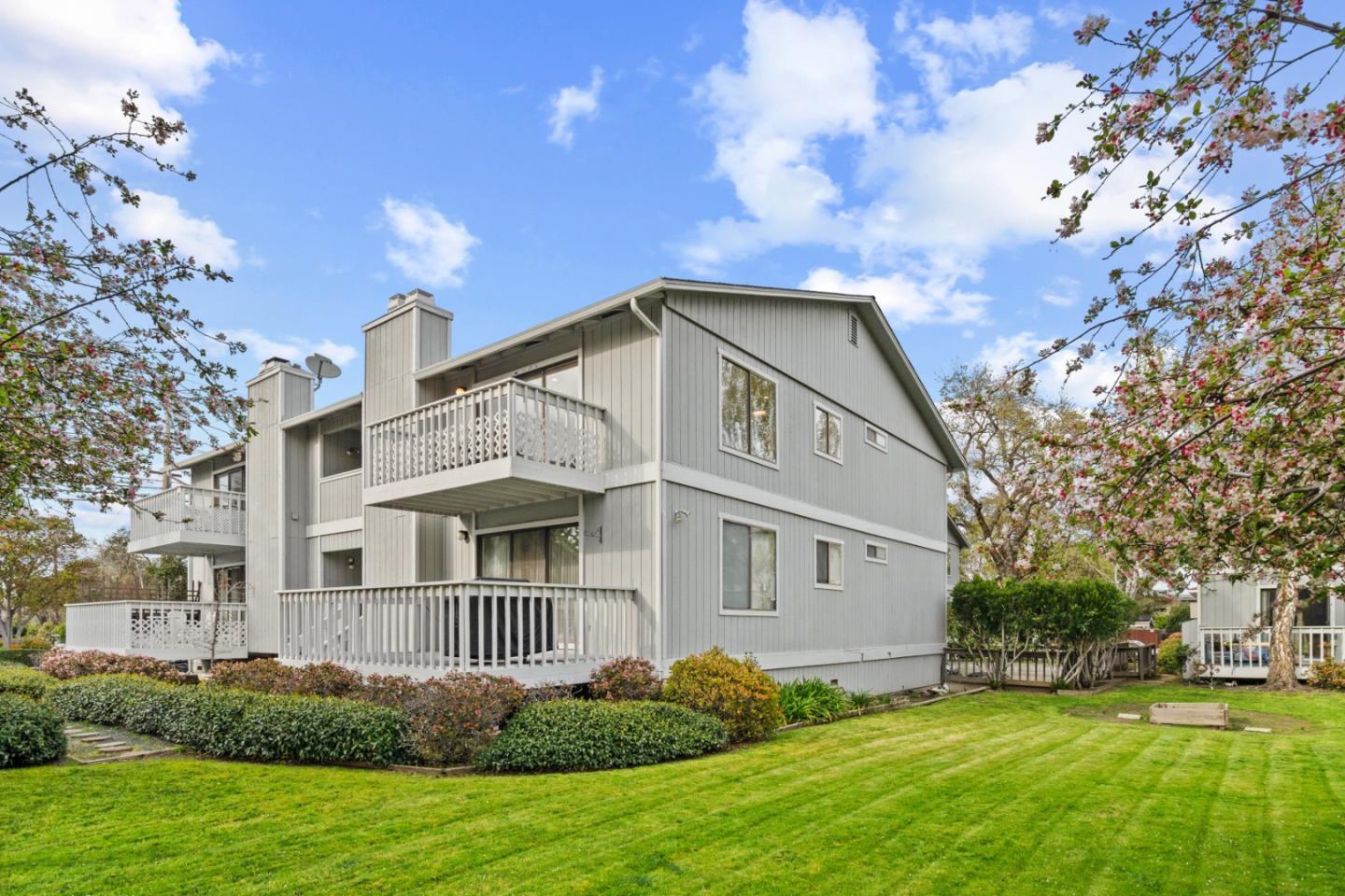 Detail Gallery Image 20 of 23 For 253 Oak Ave #202,  Redwood City,  CA 94061 - 2 Beds | 2 Baths