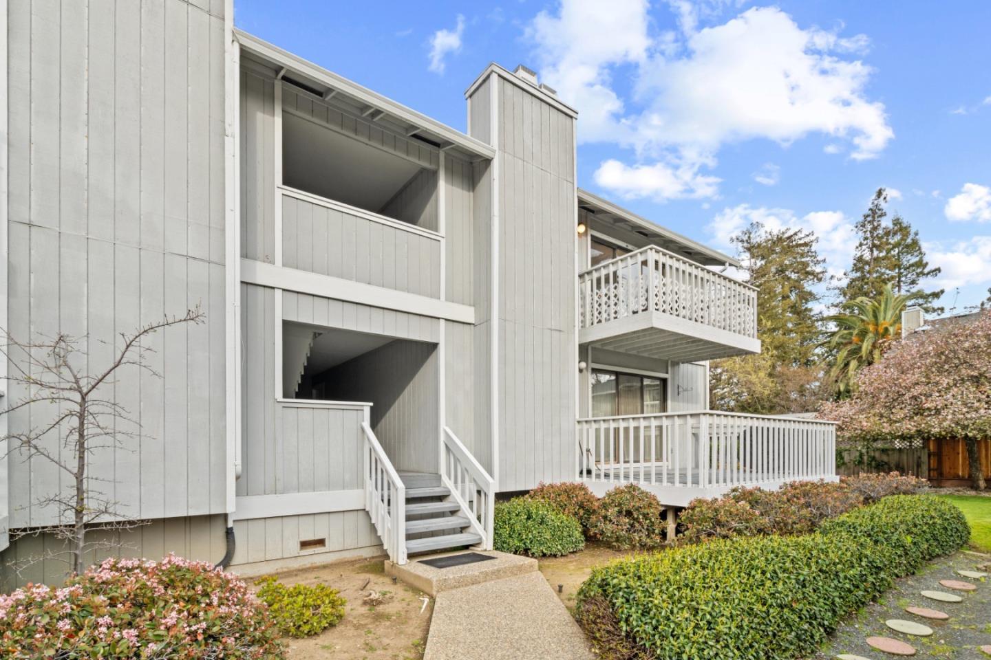 Detail Gallery Image 21 of 23 For 253 Oak Ave #202,  Redwood City,  CA 94061 - 2 Beds | 2 Baths