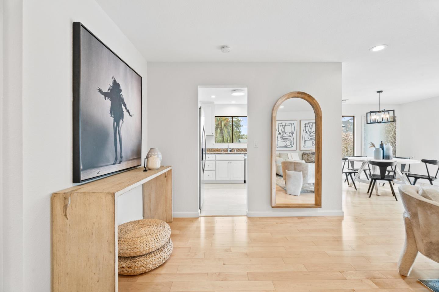 Detail Gallery Image 5 of 23 For 253 Oak Ave #202,  Redwood City,  CA 94061 - 2 Beds | 2 Baths