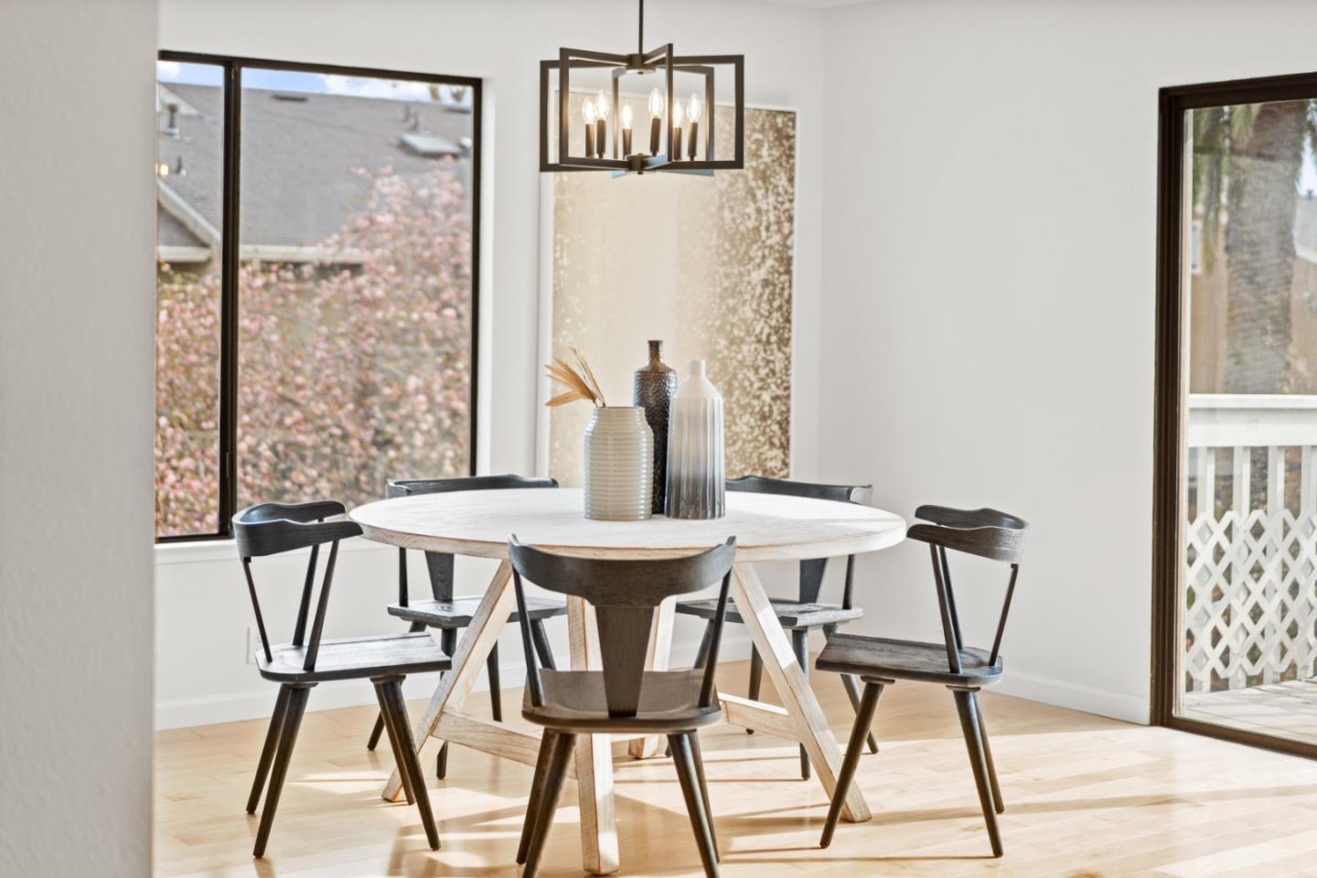 Detail Gallery Image 7 of 23 For 253 Oak Ave #202,  Redwood City,  CA 94061 - 2 Beds | 2 Baths