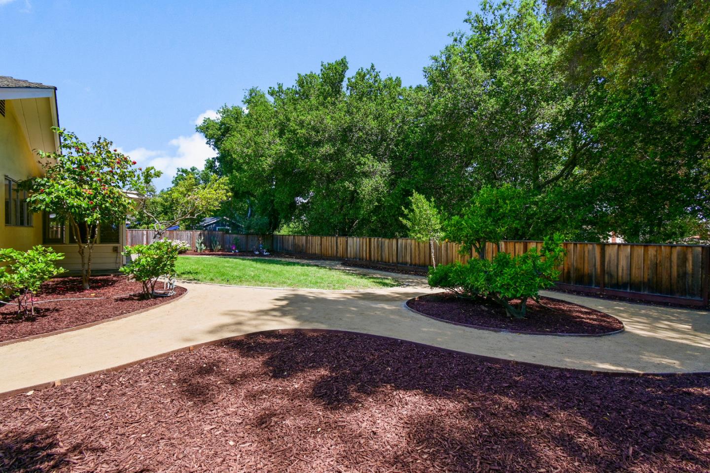 Detail Gallery Image 15 of 56 For 10350 Mann Dr, Cupertino,  CA 95014 - 3 Beds | 2 Baths