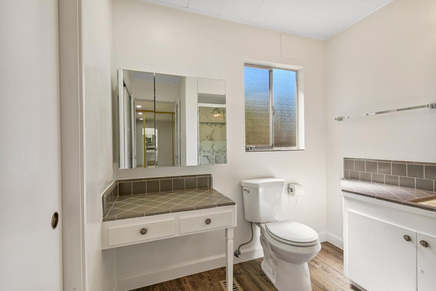 Detail Gallery Image 32 of 56 For 10350 Mann Dr, Cupertino,  CA 95014 - 3 Beds | 2 Baths