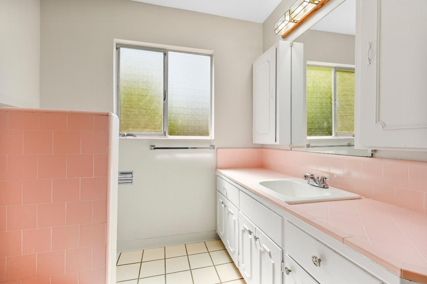 Detail Gallery Image 35 of 56 For 10350 Mann Dr, Cupertino,  CA 95014 - 3 Beds | 2 Baths