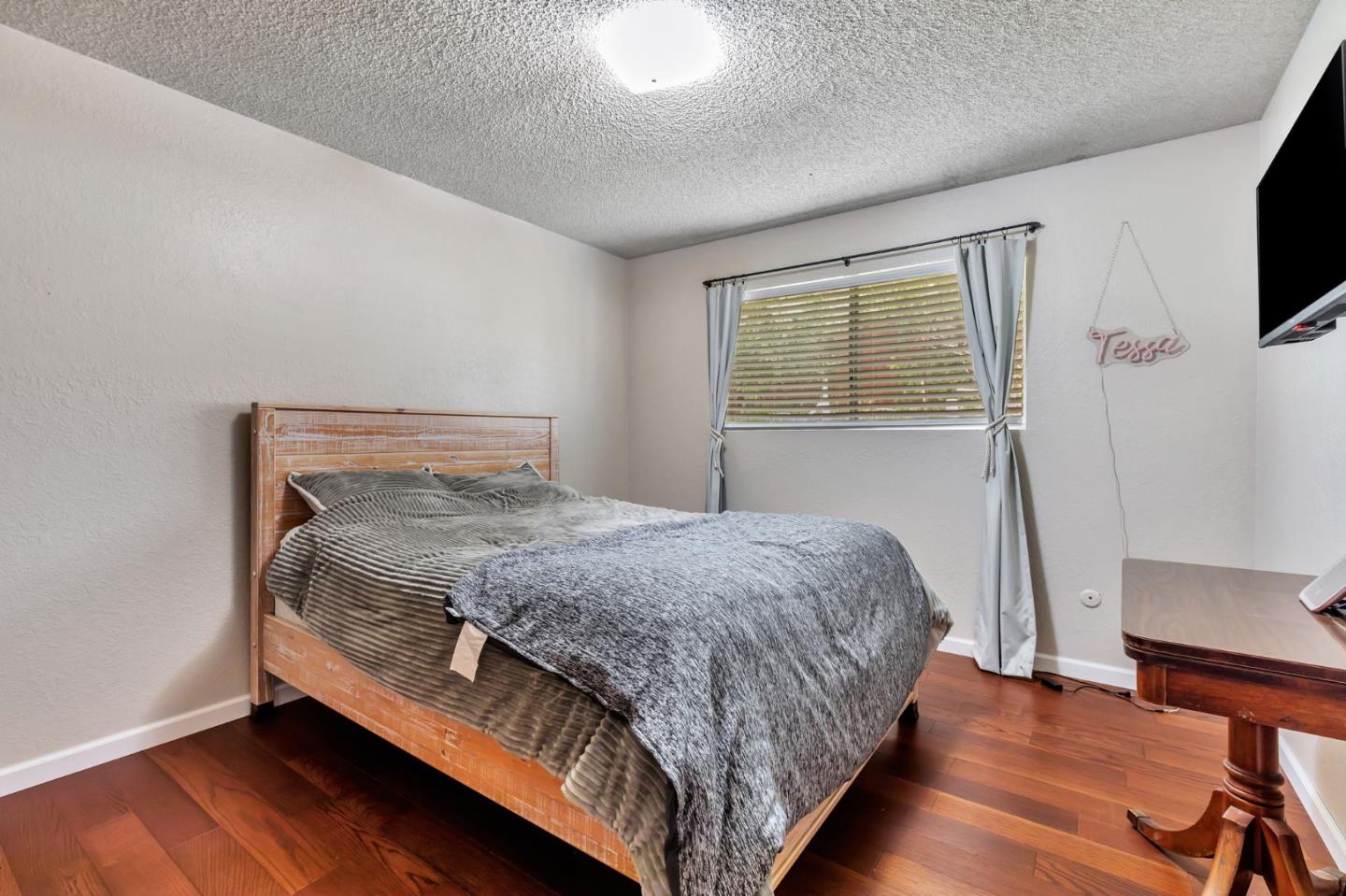 Detail Gallery Image 14 of 29 For 15035 Oak Hills Dr, Salinas,  CA 93907 - 4 Beds | 2 Baths