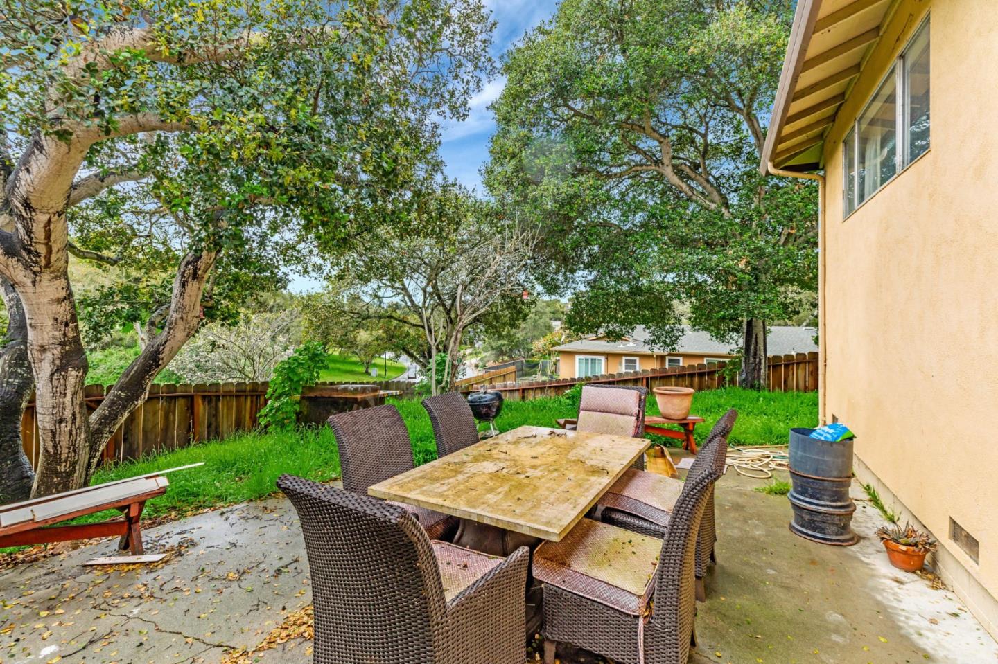 Detail Gallery Image 26 of 29 For 15035 Oak Hills Dr, Salinas,  CA 93907 - 4 Beds | 2 Baths