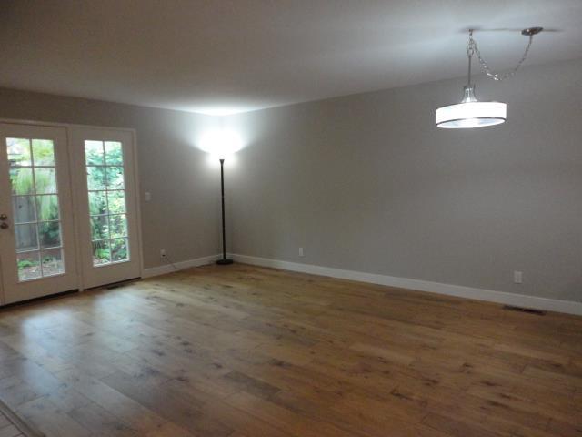 Detail Gallery Image 11 of 46 For 201 Ada Ave #25,  Mountain View,  CA 94043 - 2 Beds | 2/1 Baths
