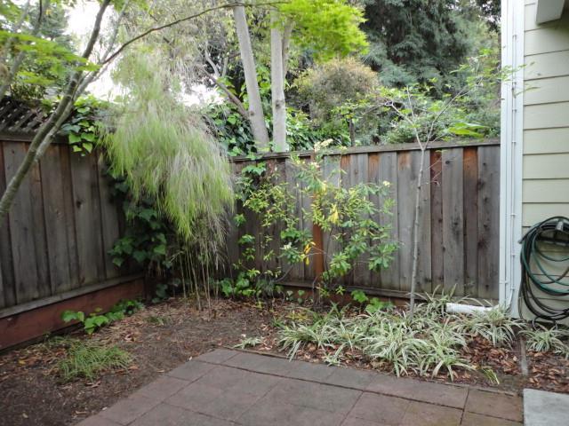 Detail Gallery Image 39 of 46 For 201 Ada Ave #25,  Mountain View,  CA 94043 - 2 Beds | 2/1 Baths