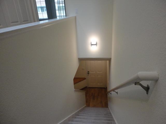 Detail Gallery Image 6 of 46 For 201 Ada Ave #25,  Mountain View,  CA 94043 - 2 Beds | 2/1 Baths