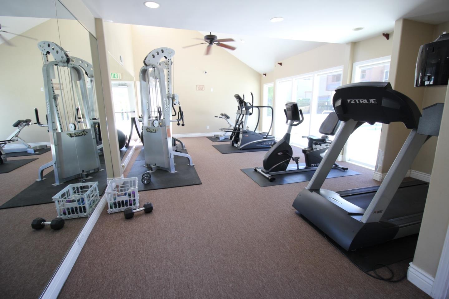 Detail Gallery Image 27 of 31 For 484 Dempsey Rd #185,  Milpitas,  CA 95035 - 2 Beds | 1 Baths